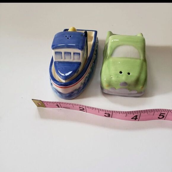 WLC Salt & Pepper Shakers - Picture 9 of 10